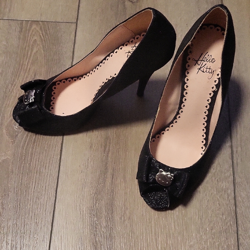 Hello Kitty Black Heels with Bow Accent